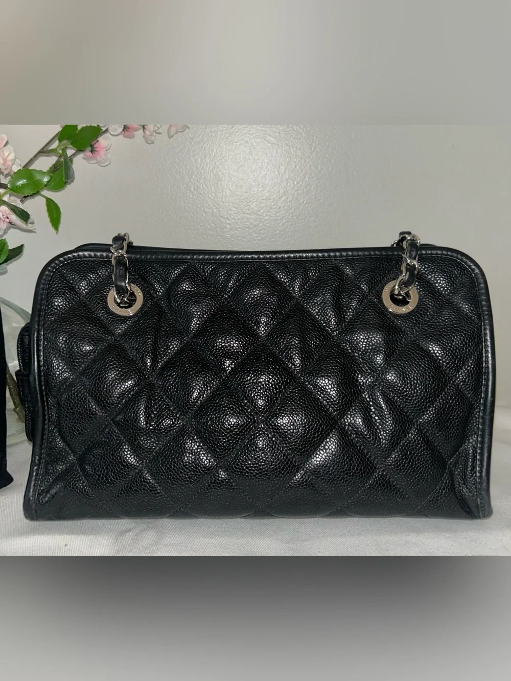 CHANEL CC Medium Shopper Tote Shoulder Bag Caviar Quilted Leather Black